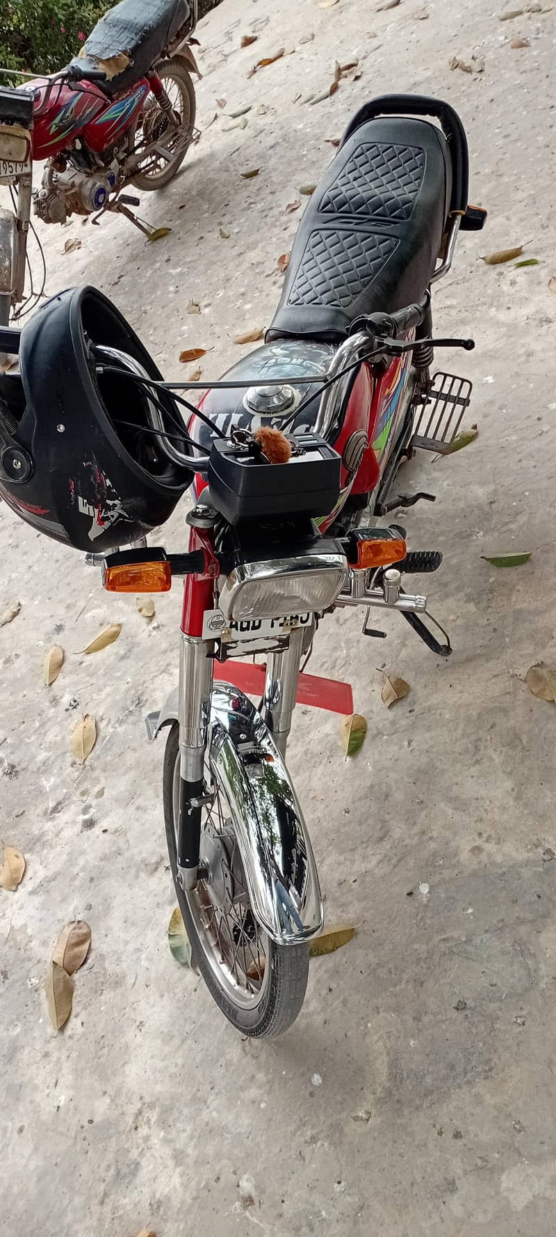 موٹرسائیکل کمپنی کا نام کروم 2