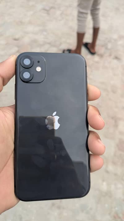 iphone 11 non PTA  10 by 10 condition 45000RS.   03277893717