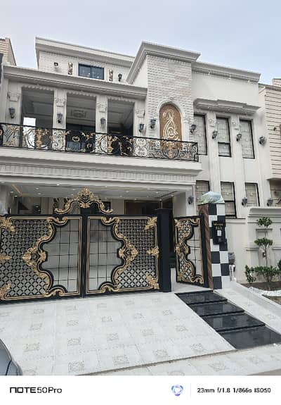 10 Marla Lavish Brand New House For Sale DC Colony