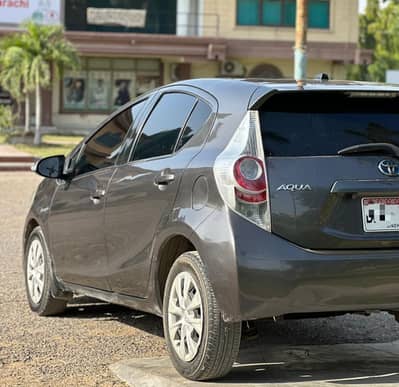 Toyota Aqua 2013/2017 S push For sale