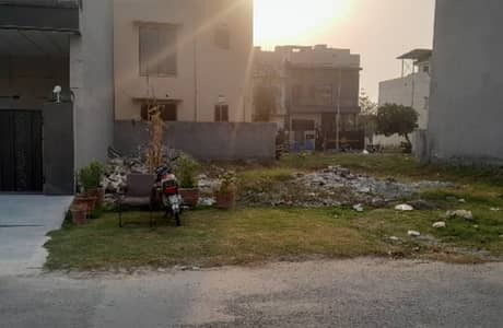 8 Marla Residential Plot Situated In DHA 9 Town - Block C For sale