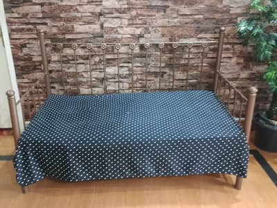 Strong and Durable Iron Single Bed – Neat & Clean – Urgent Sale