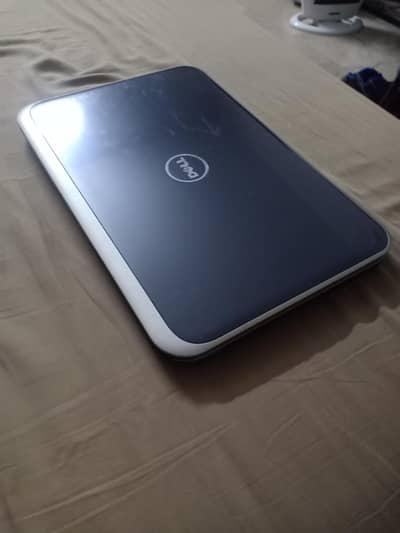 Dell Inspiron 5520 12 GB RAM / 120 + 75 GB ROM