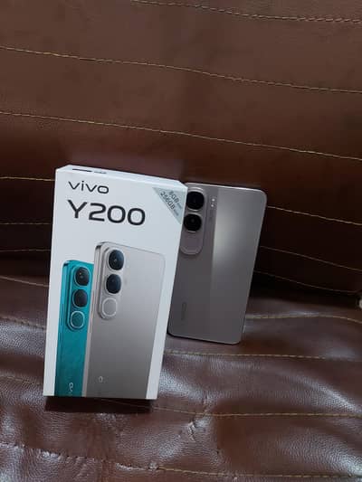 vivo y200
