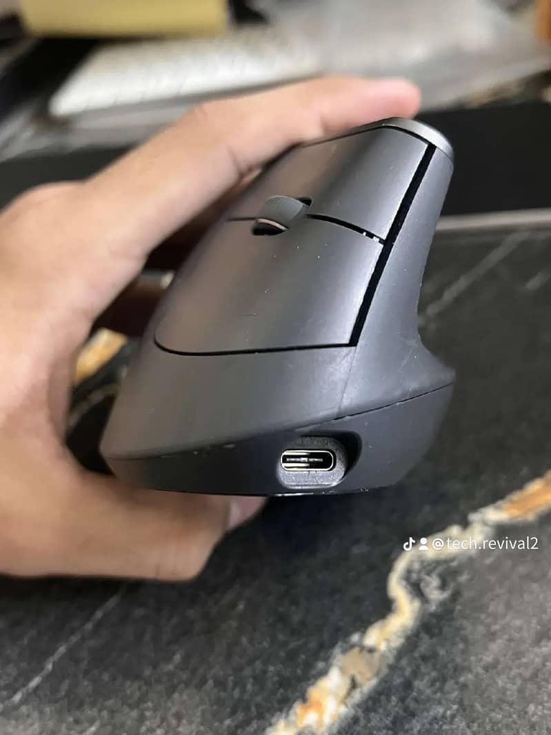 Mx vertical mouse 4