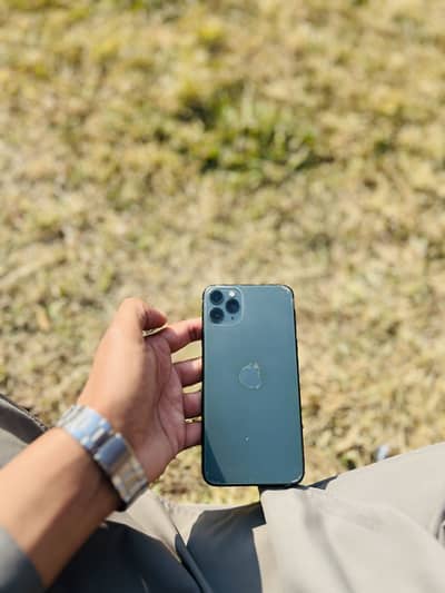 I am going to sell 11 pro max 256 Gb (NON PTA)