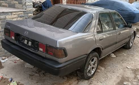 Honda Accord 1989 antique piece