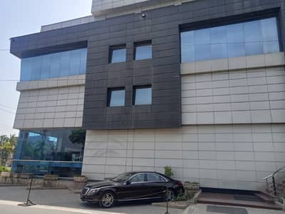 4 KANAL COMMERCIAL BUILDING FOR RENT JOHAR TOWN