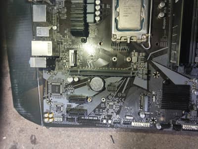 gaming PC selling i3 12 gen processor with gigabyte b660 and 16 gb ram