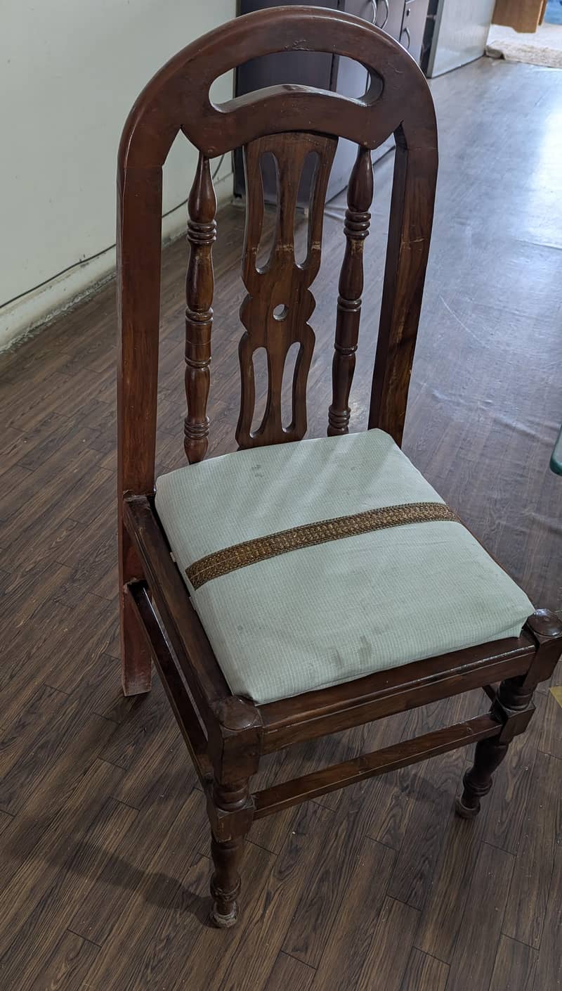 Dining table with 6 chairs 3