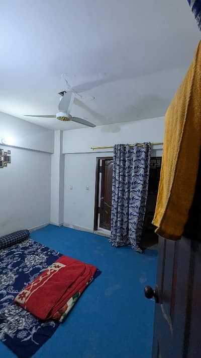 400 Yards First Floor Old Portion For Rent