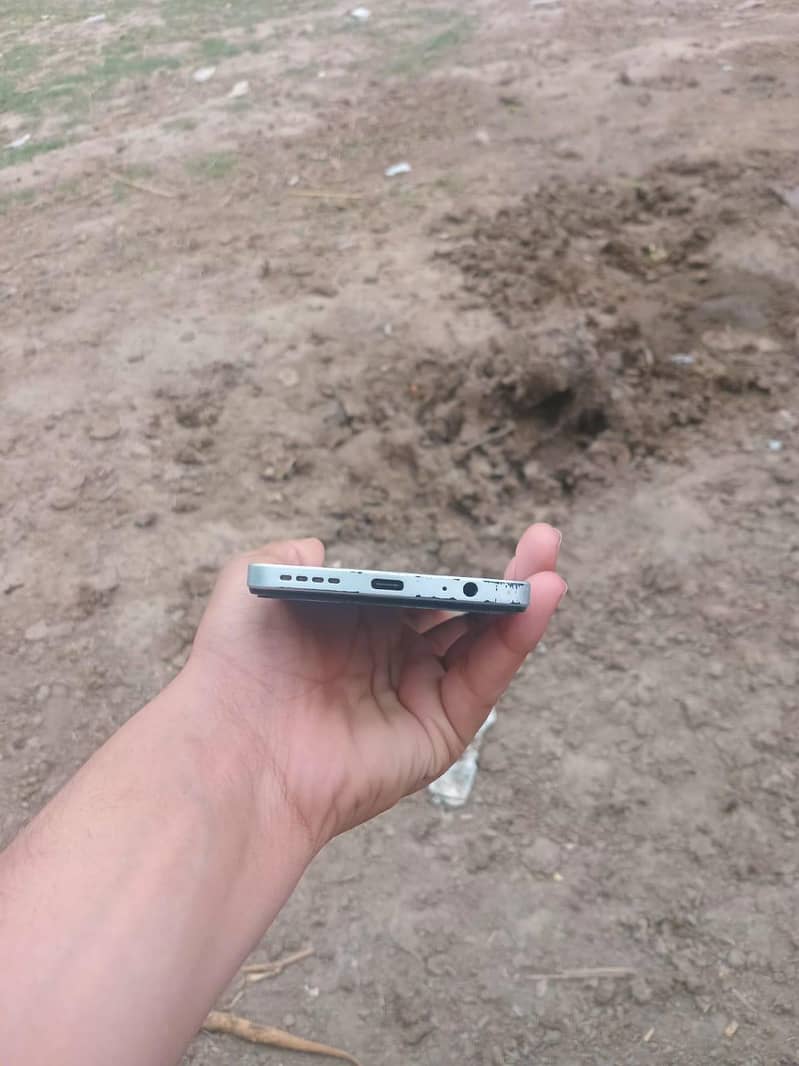 second hand mobile 3