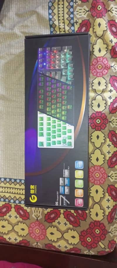 RGB Gaming Keyboard - Mechanical Feel - Excellent Condition