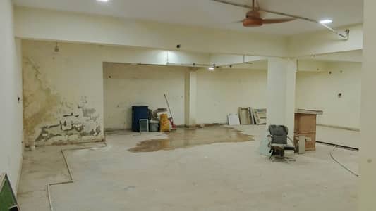 Prime Location 250 Square Yards Warehouse For rent In The Perfect Location Of Nazimabad