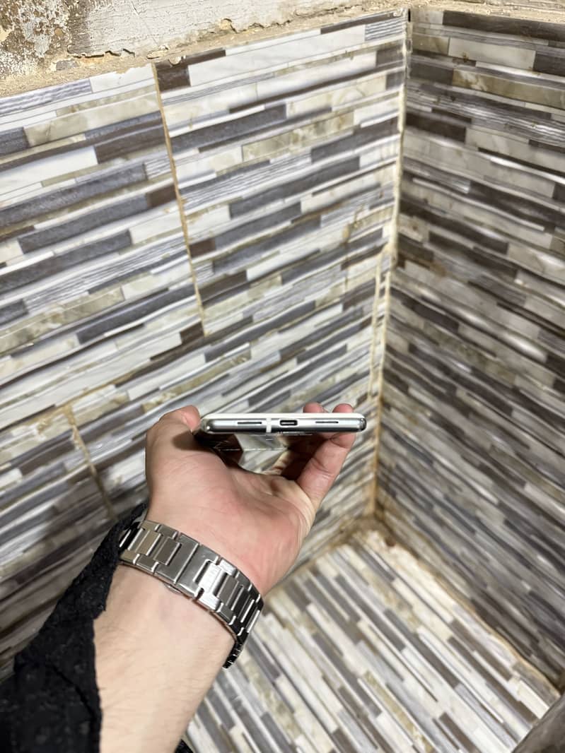 GOOGLE PIXEL 6 PRO 1