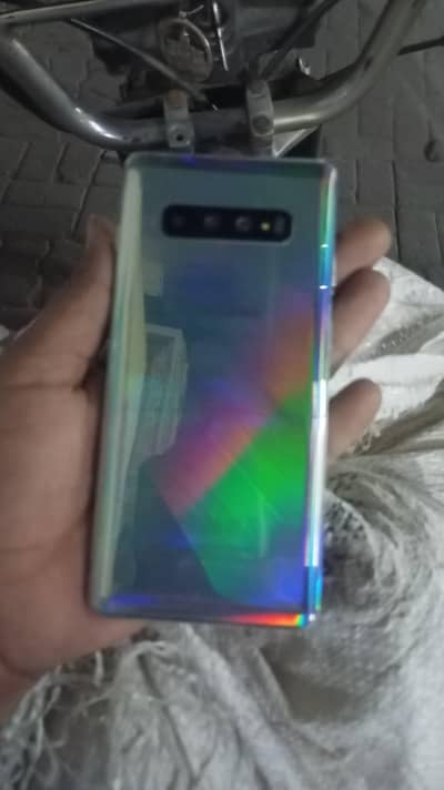 6gb ram 128gb rom panel broken but working all ok