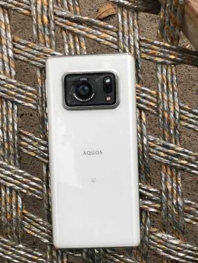 non pta aqous r6 Halka Sy dut ha bs lakin ishu ni ha  ma khod uz kr ra