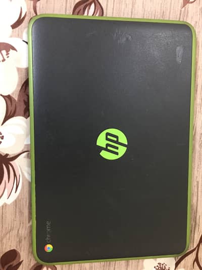 HP Chromebook 10”  32GB SSD  10Hr Battery  Lightweight Student Laptop