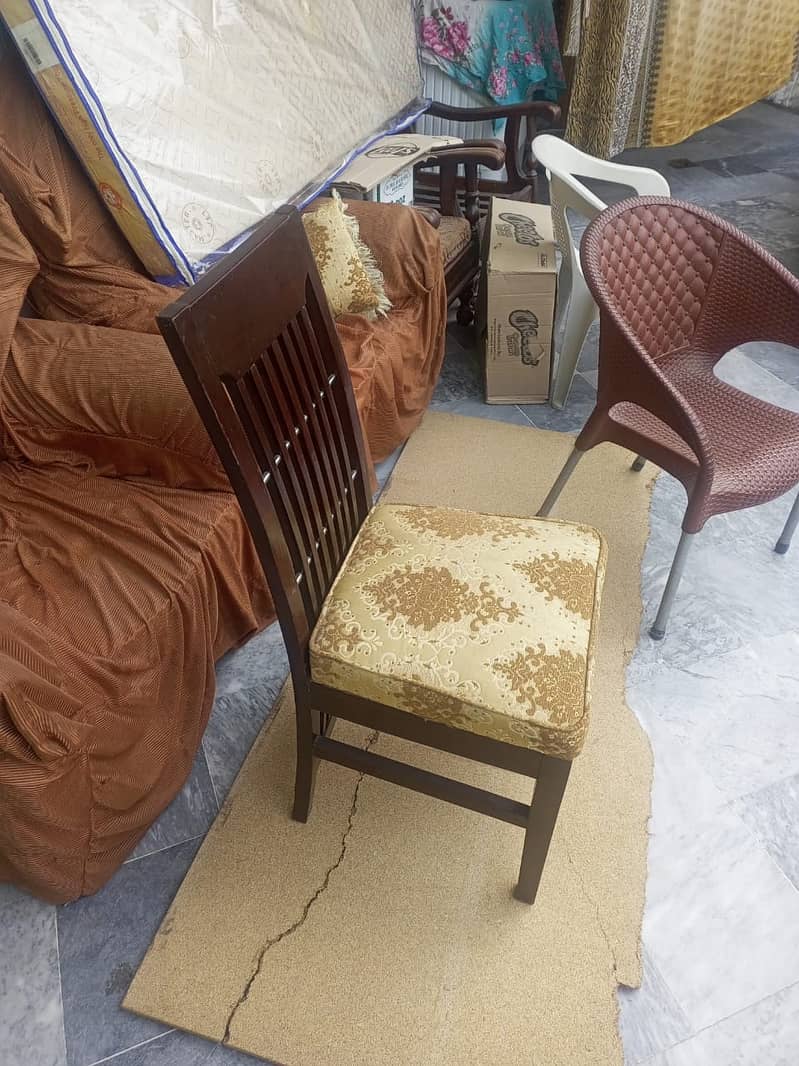 Dining Table Complete Set 5