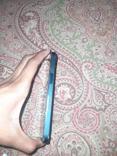 Iphone 13 jv 256 10/8 condition