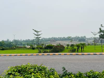 Prime Location 5 Marla Heighted Plot Block J