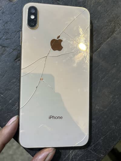 iPhone 64 gb golden officially pta approved urgent for sell