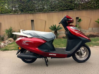 United Scooty petrol 100 CC 2022 end model 3200 km  used only
