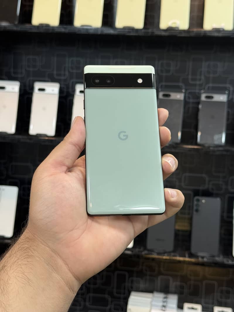 Google Pixel 6A 5