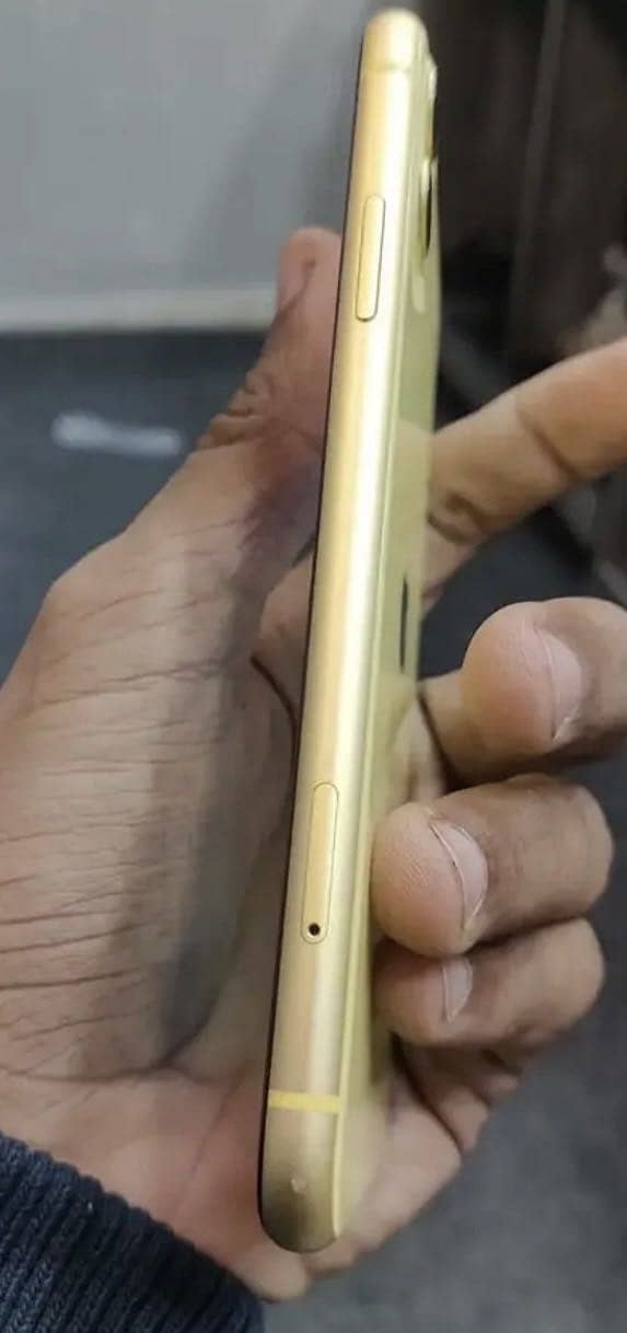 Iphone 11 4