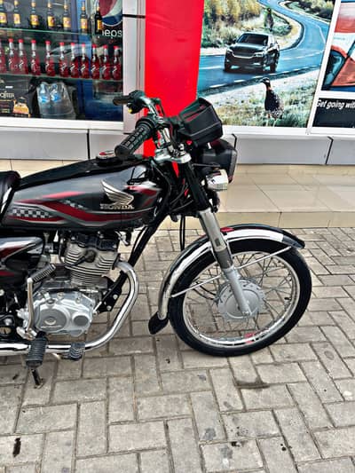 Honda CG 125 23/24 Black -03177846583