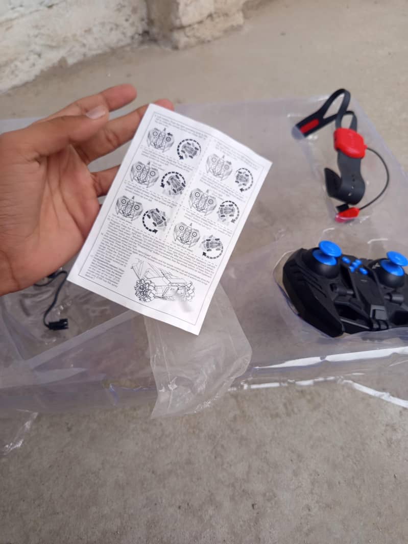 بچوں کی ریموٹ اور واچ کنٹرول والی گاڑی 5