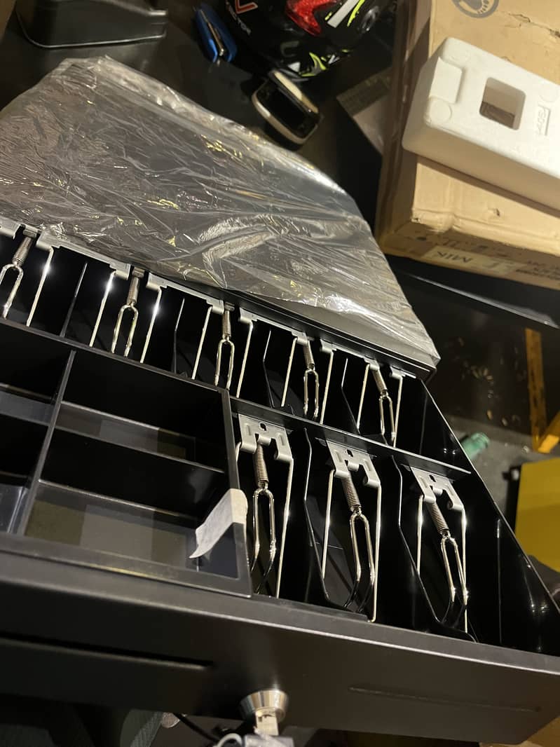 Bracode printer / Cash drawer / Hand scanner 5