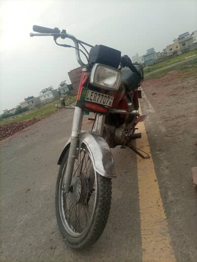 road price bike 2016model used 10/8 condition