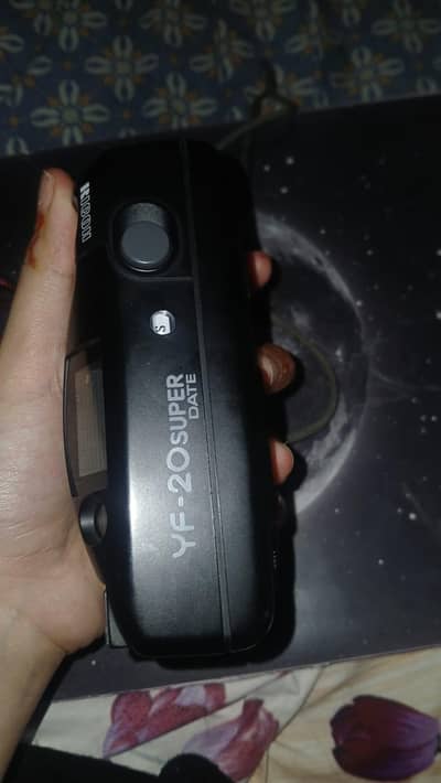 Vintage Film Camera  Classic Retro Look  Non-Tested  Collectible Piece