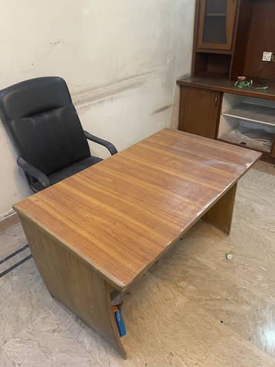 Executive Revolving Chair With Office Table