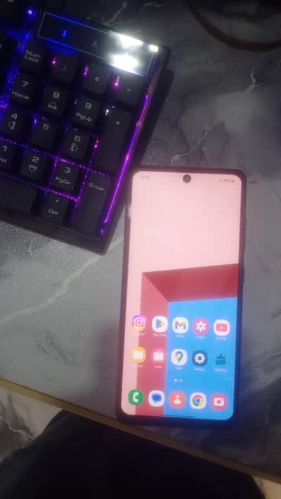 Samsung a52 | Vivo s1