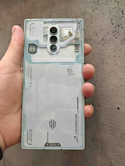 red magic 8s Pro. 12+256 GB 0324=37=61=241 My WhatsApp Number