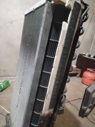 me APNA ac sell karaha hon 1ton ka he