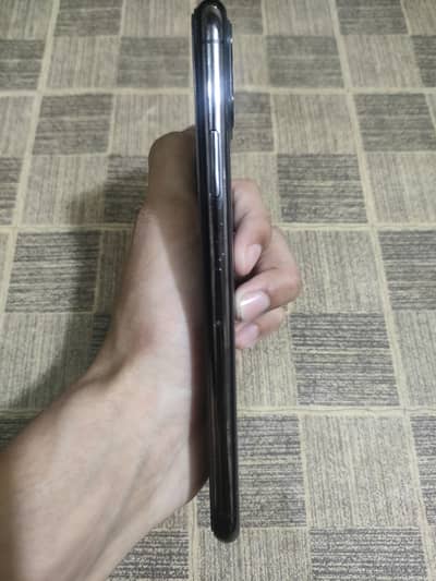 iPhone 11 Pro Max  with out box