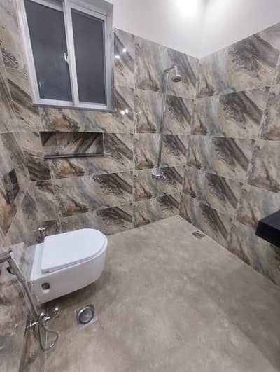 5 Marla Beautiful Upper Portion For Rent In parkview city lahore.