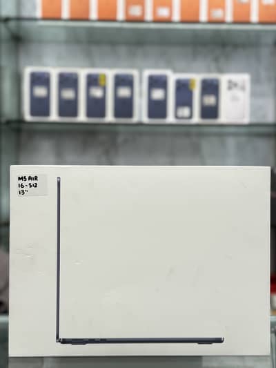 MACBOOK AIR M5 16-512 GB 13 INCH MIDNIGHT
