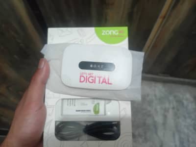 Zong 4G Bolt+ Device (Brand New) with Active Internet Package