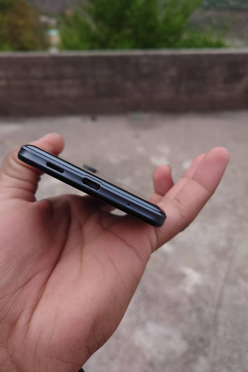 Sharp Aquos Zero 5G basic 3