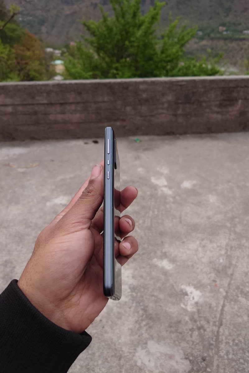 Sharp Aquos Zero 5G basic 4