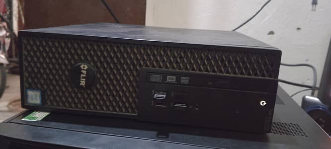 Intel xeon pc 8gb ddr4 ram 128gb SSD 1gb graphics card 03024050979