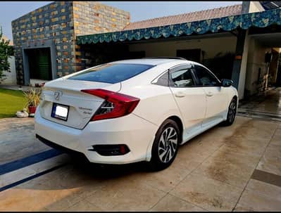 2017 Honda Civic Oriel 1.8 i-VTEC CVT