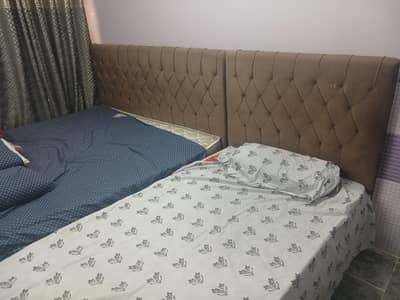 01 King Bed 01 single Bed