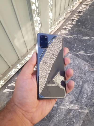 Samsung galaxy S20 Plus 12/128 Gb -Physical Dual Sim- From UK *Urgent*