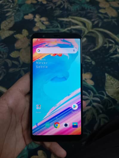 OnePlus 5t for sale both sims approved