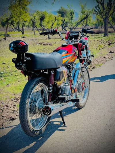 huzaifa. phone numbe03185613532